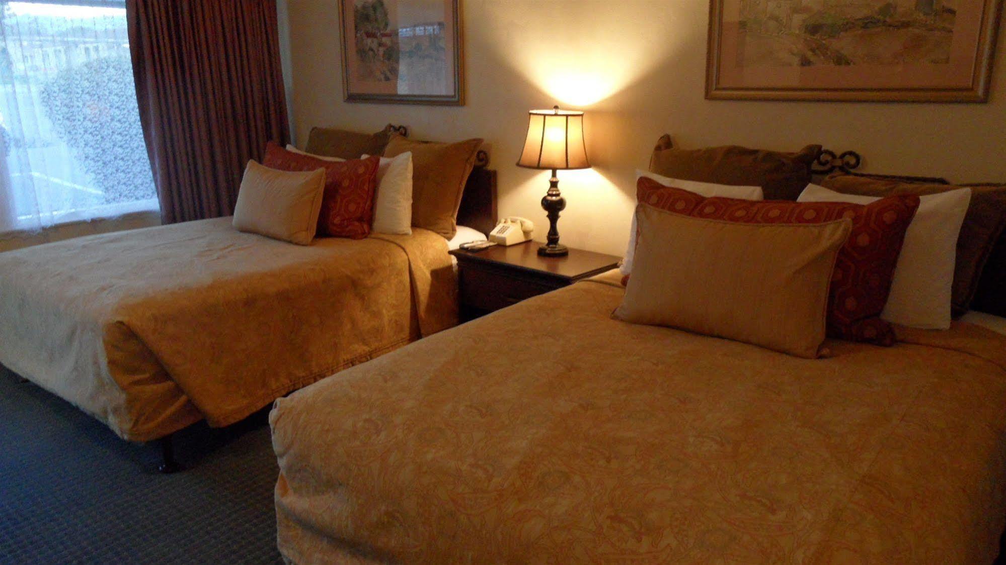 Casa Verde Inn Monterey Eksteriør billede